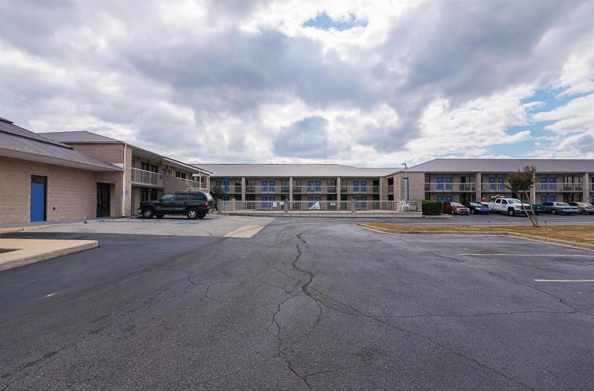 Red Roof Inn Gadsden Dış mekan fotoğraf