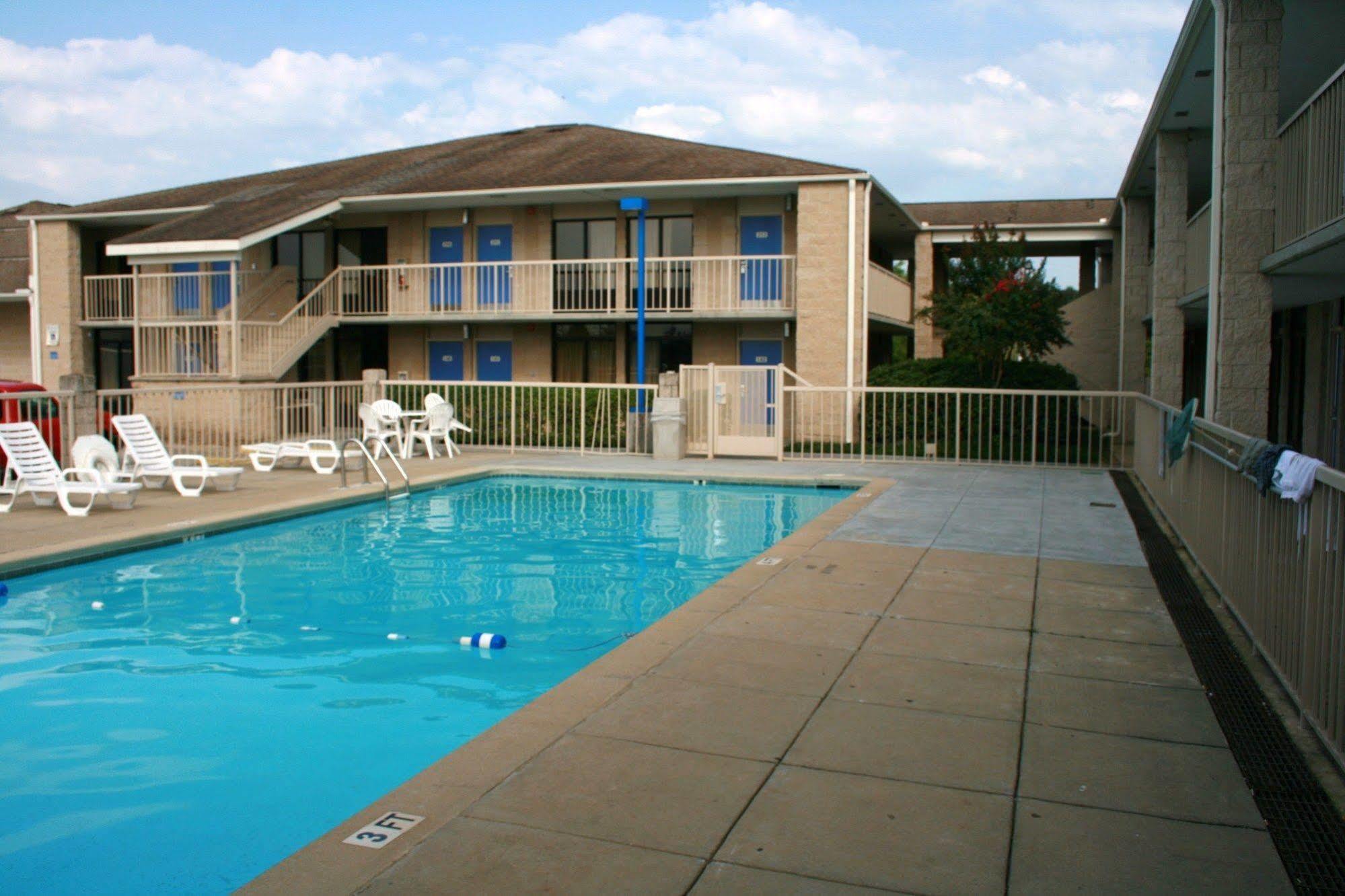 Red Roof Inn Gadsden Dış mekan fotoğraf
